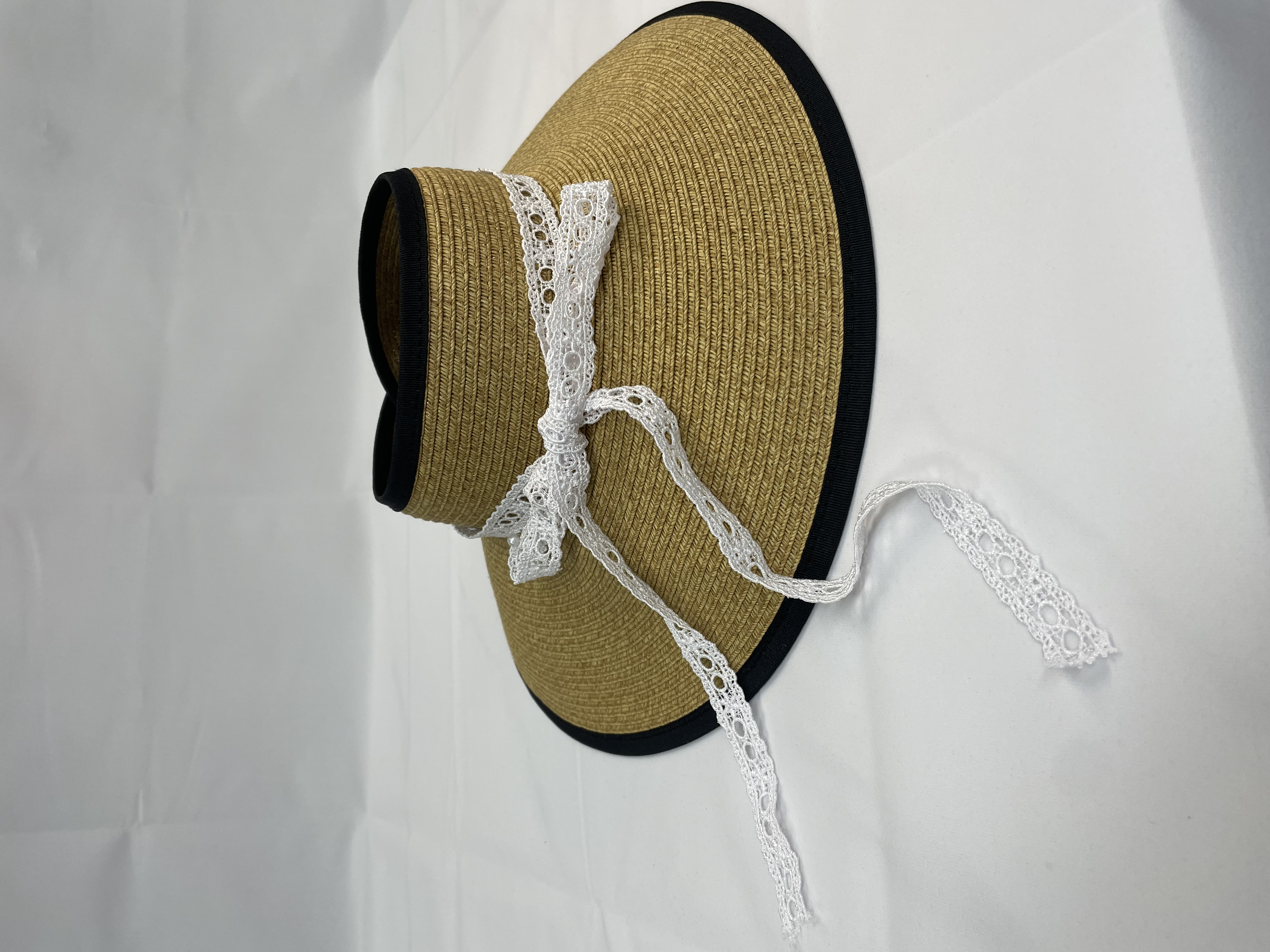 China Manufacturer Embroidered Lace