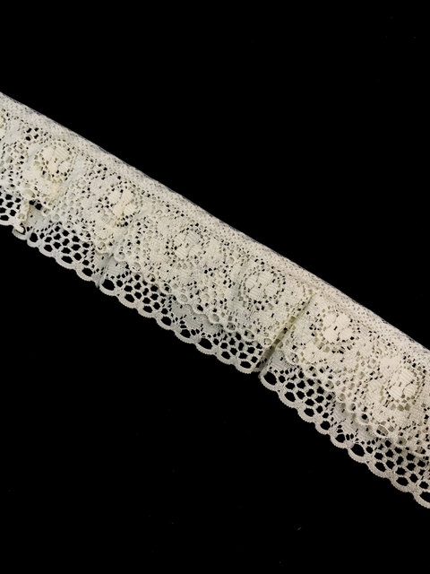 Tricot Lace